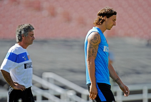 Zlatan Ibrahimovic hé mở bí quyết luyện cầu thủ của Jose Mourinho