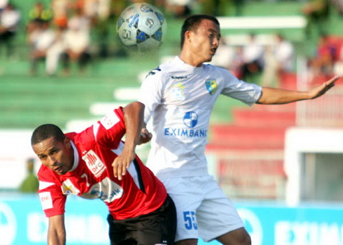 Cuộc đua vô địch khi XMXT.SG rút lui: Lại chuyện riêng của bầu Hiển