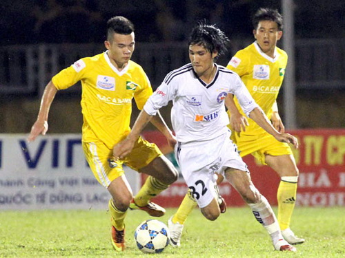 Niềm vui HN.T&T và nỗi lo của nền bóng đá