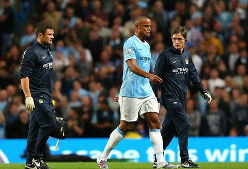 Kompany ngồi ngoài một tháng, Man City lại phải đi chợ