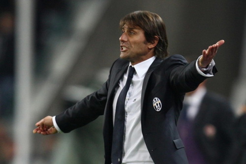 Vượt mặt Roma trên bảng xếp hạng, HLV Antonio Conte ca ngợi “trung vệ” Vidal