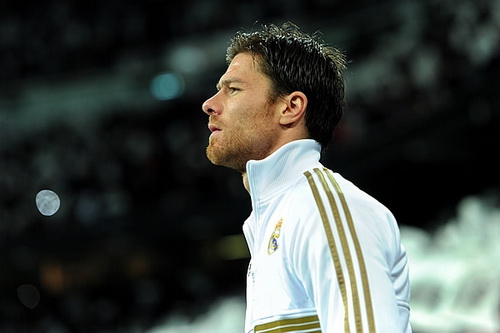 Xabi Alonso gửi chiến thư đầy thách thức tới Barcelona