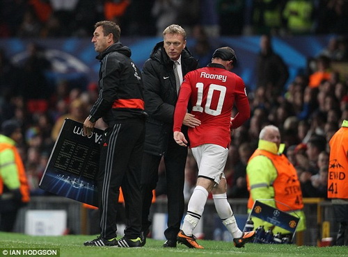 Moyes tung chiêu khích tướng Rooney