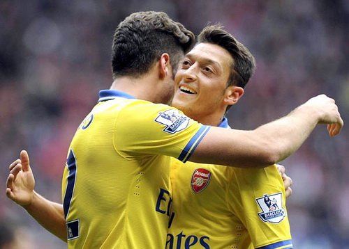 Capello: Real bán Ozil là sai lầm