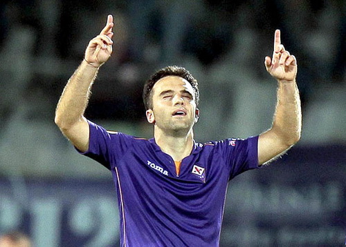 Arsenal dạm hỏi chân sút từng bị Man Utd thải loại