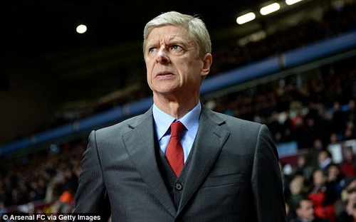 Wenger lên tiếng “bênh” David Moyes ngay trước giờ đại chiến