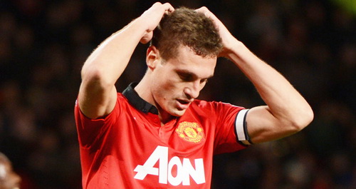 Nemanja Vidic lĩnh án treo giò 3 trận