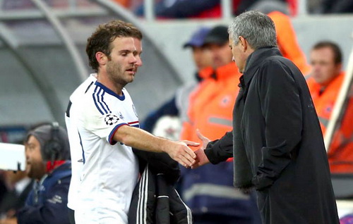 Jose Mourinho & Canh bạc Juan Mata