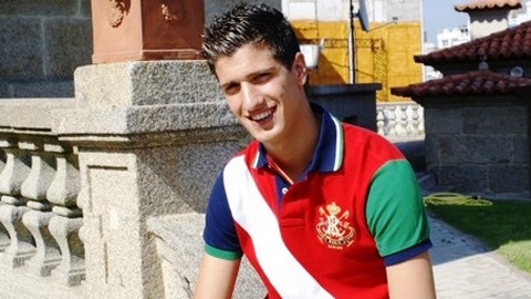 Liverpool mua nhầm Aspas