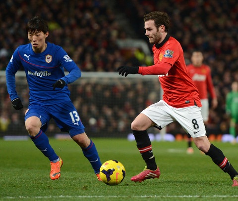 David Moyes: Nếu có Rooney và Van Persie trên sân, Mata sẽ dạt ra cánh