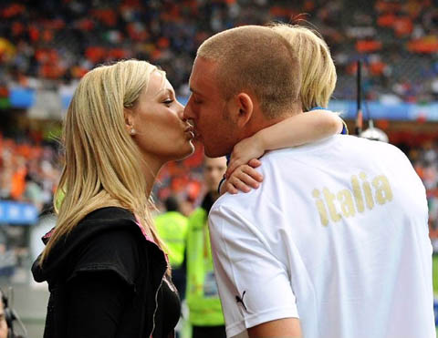 Chuyện gia đình Daniele De Rossi: Bi kịch mafia và niềm tự hào Roma