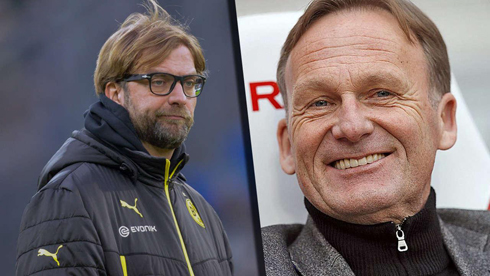 HLV Dortmund bị sếp nắn gân