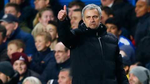 Khi Mou lại trở nên… đặc biệt, Chelsea lại thành công