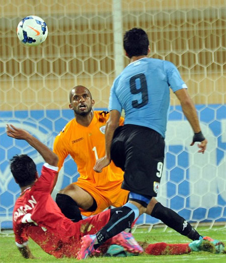 Luis Suarez chạy đà hoàn hảo cho màn ra mắt Barca ở El Clasico