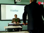 Louis Van Gaal quát nạt cả giáo viên tiếng Anh