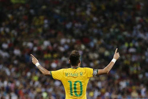 Neymar đang là chân sút vĩ đại thứ 5 của Brazil ở tuổi... 22