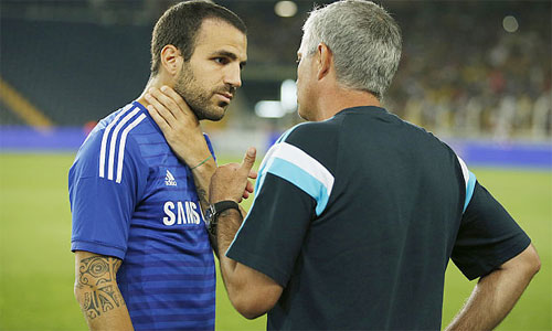 Fabregas có thể sẽ khiến Mourinho phá lệ, trao băng đội trưởng trong tương lai gần, dù chưa có nhiều thâm niên gắn bó với Chelsea.