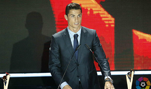 Ronaldo phát biểu khi ẵm giải ở LFP Gala