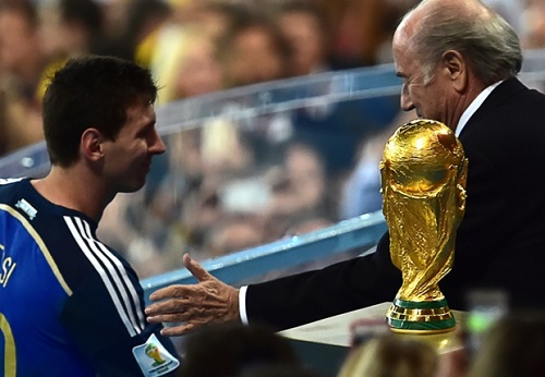 Chủ tịch Blatter nghĩ Messi không xứng đáng giành Quả bóng vàng 2014
