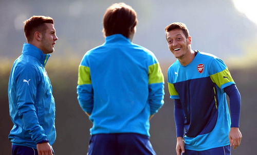 Arsenal còn mong manh lắm?