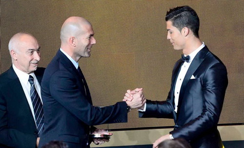 Cristiano Ronaldo xuất sắc hơn Zidane?