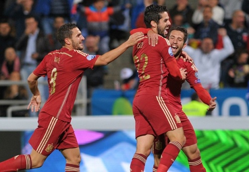 ĐT Tây Ban Nha: Del Bosque và cuộc cách mạng 4-4-2