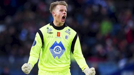 Đối thủ cạnh tranh của De Gea sắp xuất hiện tại Man United