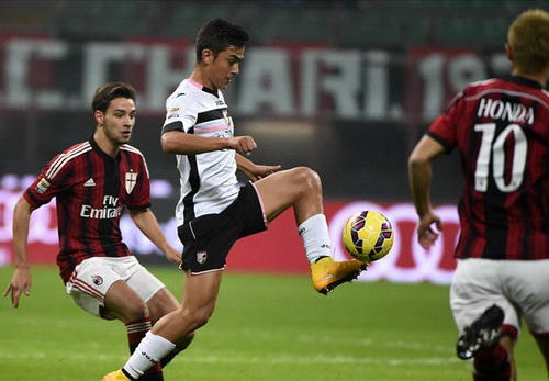 Highlights: AC Milan 0-2 Palermo (Vòng 10 Serie A)