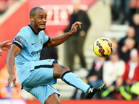 Kompany chấn thương, Man City trả giá đắt sau thắng lợi trước Southampton