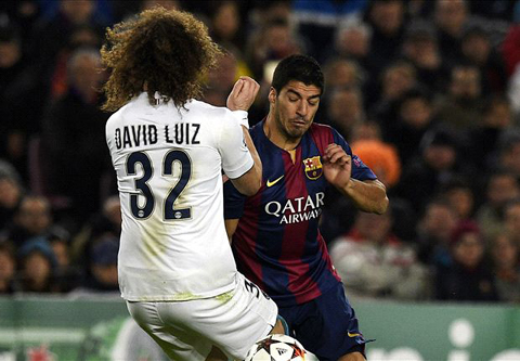 Messi toa sang, David Luiz het loi khen ngoi hinh anh