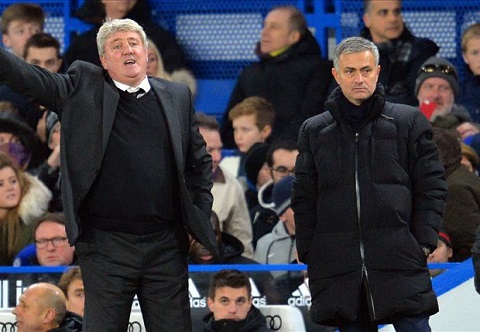 Chelsea chiến thắng, HLV Mourinho vẫn khẩu chiến với đồng nghiệp