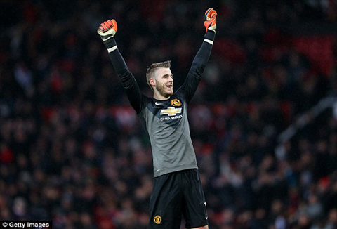 Những pha cứu thua hay nhất vòng 16 Premier League 2014-2015