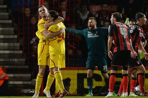 Bournemouth 1-3 Liverpool: Sao trẻ Sterling kéo The Kop vào bán kết cúp Liên đoàn Anh