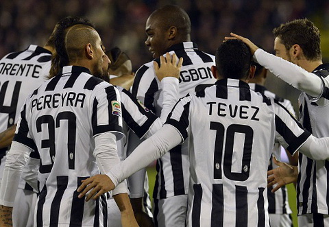 Cagliari vs Juventus (Ty so 1-3) Tim lai mach thang hinh anh