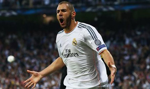 Chuyen nhuong Liverpool mua Benzema tien dao cua Real Madrid hinh anh