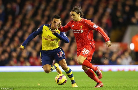 Sao trẻ Liverpool phớt lờ ông thầy “hụt” Mourinho trước đại chiến với Chelsea