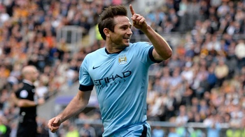 Man City khiến fan ngỡ ngàng khi “nhận vơ” Lampard là huyền thoại