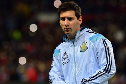 Man City chong 200 trieu bang mua Messi hinh anh