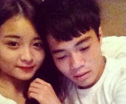 Bản tin tối 29/12: Cầu thủ U.19 HAGL khoe ảnh “âu yếm với bạn gái hot girl