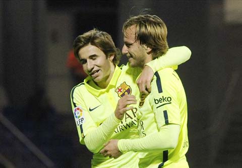 Sao trẻ Sergi Samper sẽ sớm chiếm vị trí chính thức tại Barca