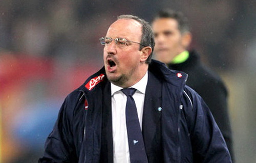 Benitez: Mourinho là kẻ lắm lời