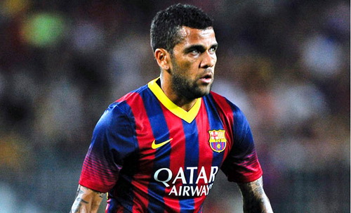 Daniel Alves: Công vẫn hay nhưng thủ đã tồi