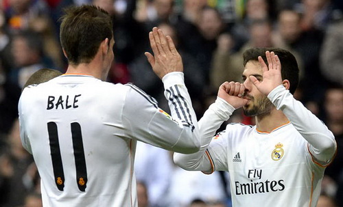 Real thắng lớn: Không Ronaldo, người Madrid vẫn phất cờ