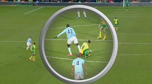 Yaya Toure thoát án treo giò, Mourinho phản ứng dữ dội