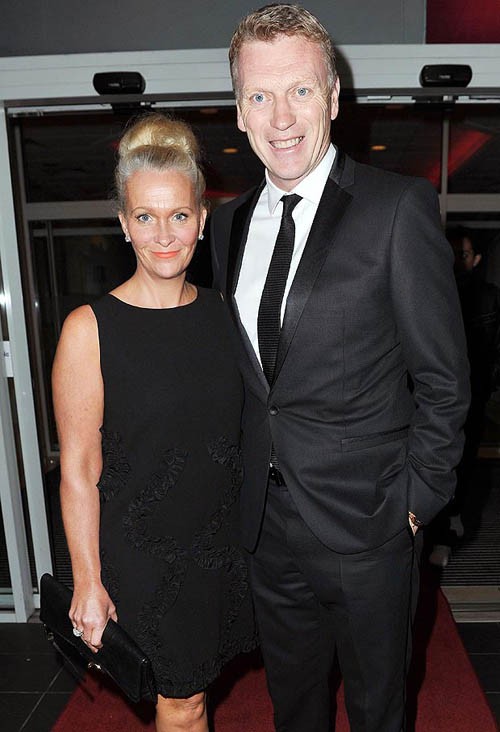 David Moyes sợ vợ, cắm sừng đồng nghiệp