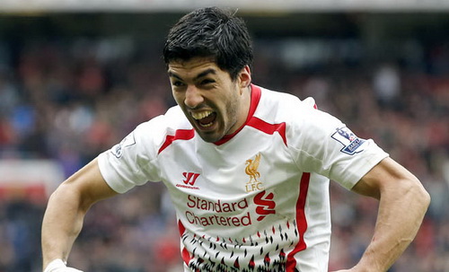 Luis Suarez thẳng tiến trên con đường thành tiền đạo số một lịch sử Ngoại hạng Anh