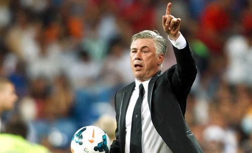 Ancelotti cổ vũ tinh thần các học trò trước giờ đại chiến với Barca
