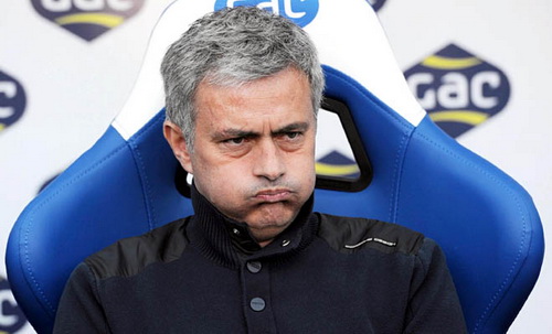 Mourinho: Hàng công Chelsea quá tệ