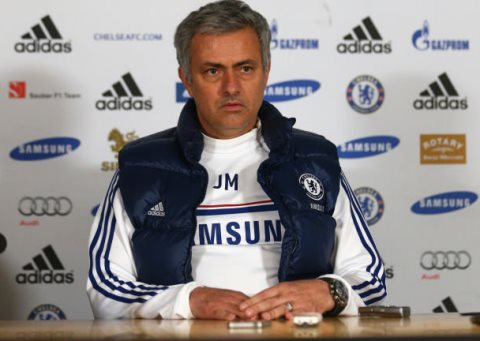 Jose Mourinho chỉ mơ vào Top 4