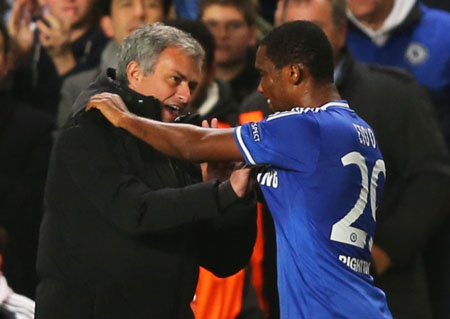 Trò Eto’o tính trả thù thầy Mourinho bằng cách gia nhâp Arsenal